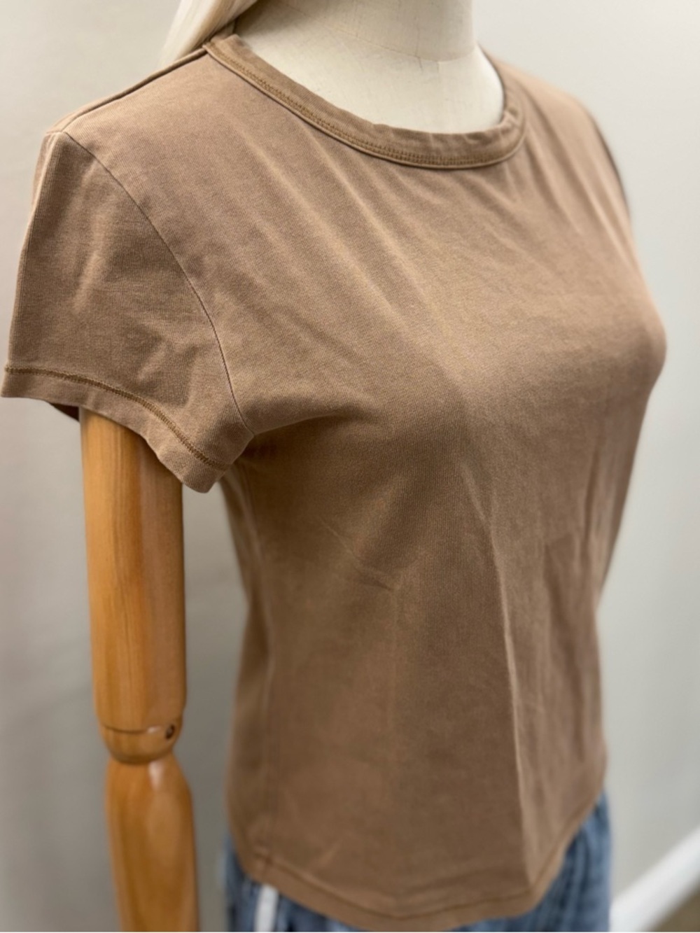 Academy Brand Women’s Brown Basic T Shirt Size S 100% Cotton Crew Neck - Picture 3 of 12